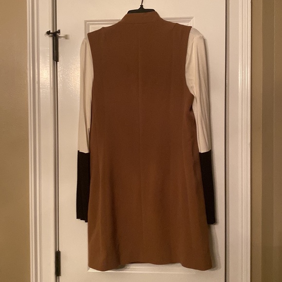 Addison size medium two-piece dress set. Excellent condition. - Picture 6 of 9